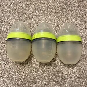 Comotomo Baby Bottles lot